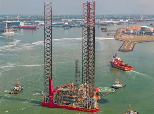 Pickerill platforms’ decommissioning - topside arriving at Vlissingen harbour